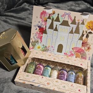 DISNEY PRINCESS BATH & BODYWORKS BUNDLE SET
